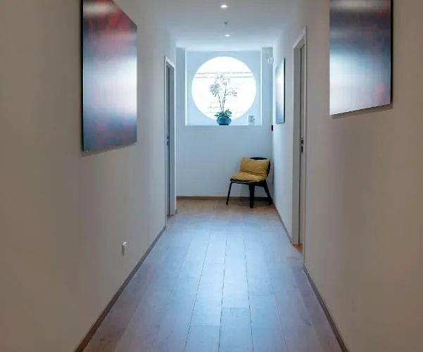 Bellene Villa Beaune (Cote d'Or)